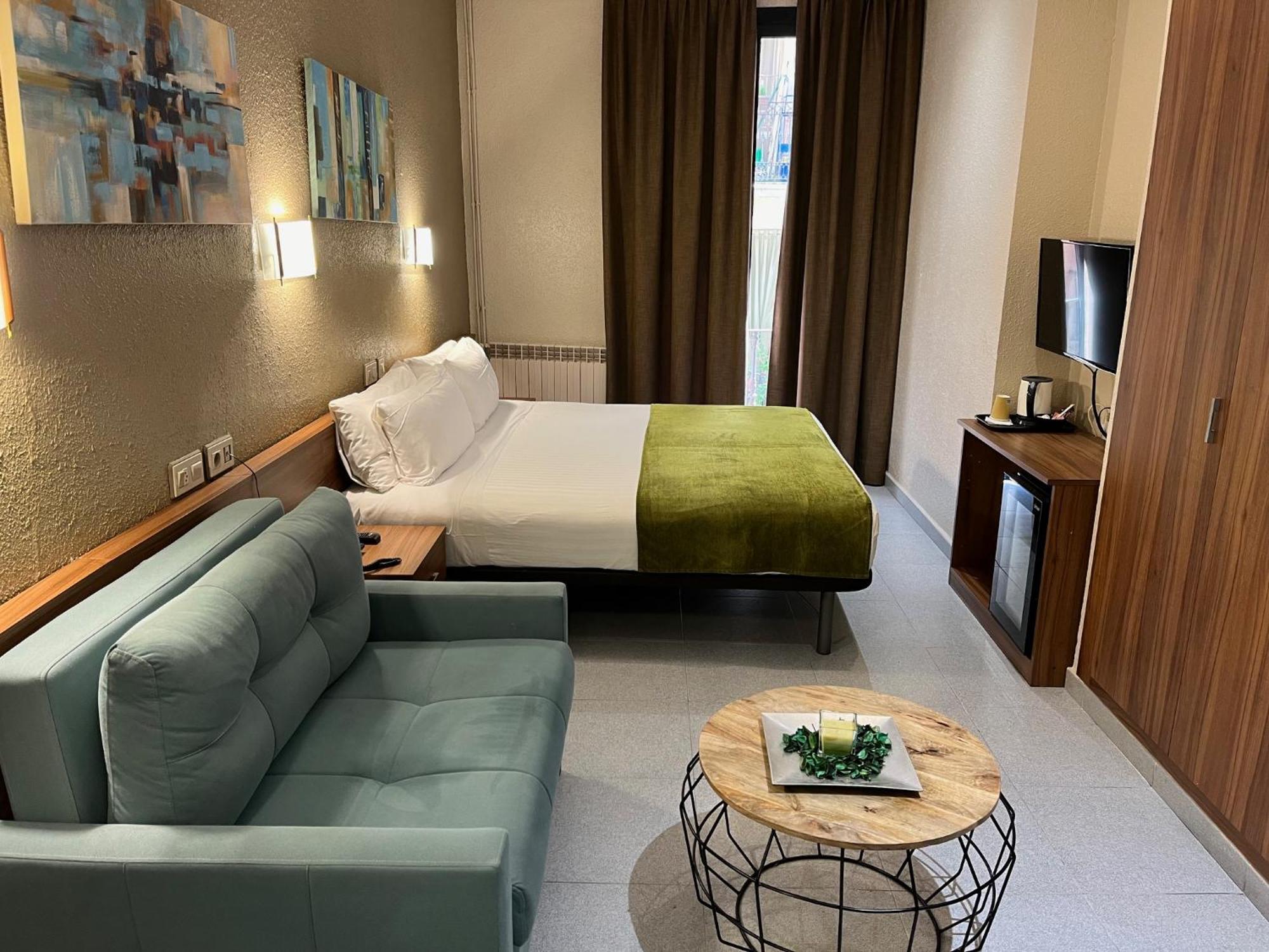 ברצלונה Hotel Aneto מראה חיצוני תמונה