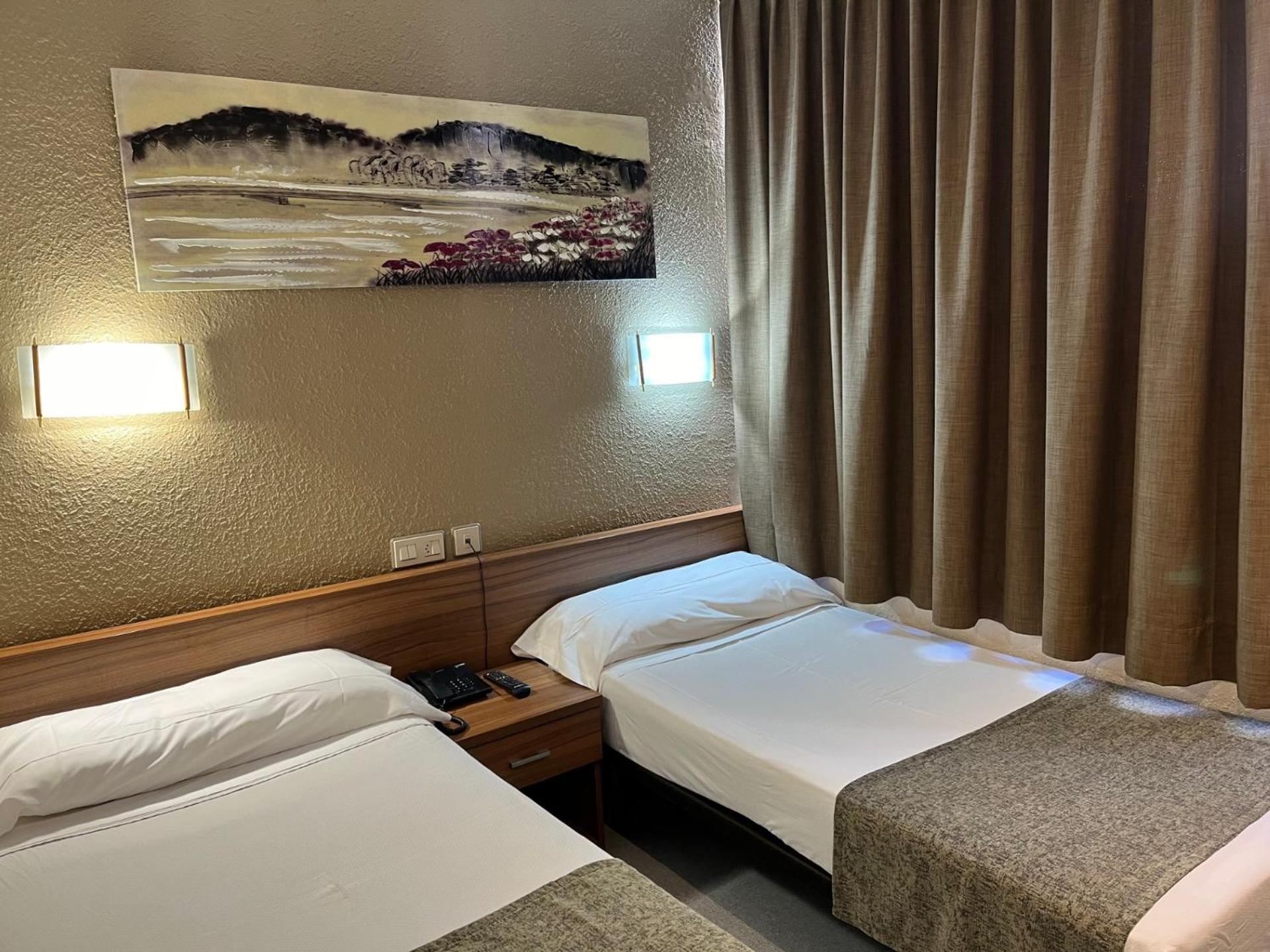 ברצלונה Hotel Aneto מראה חיצוני תמונה