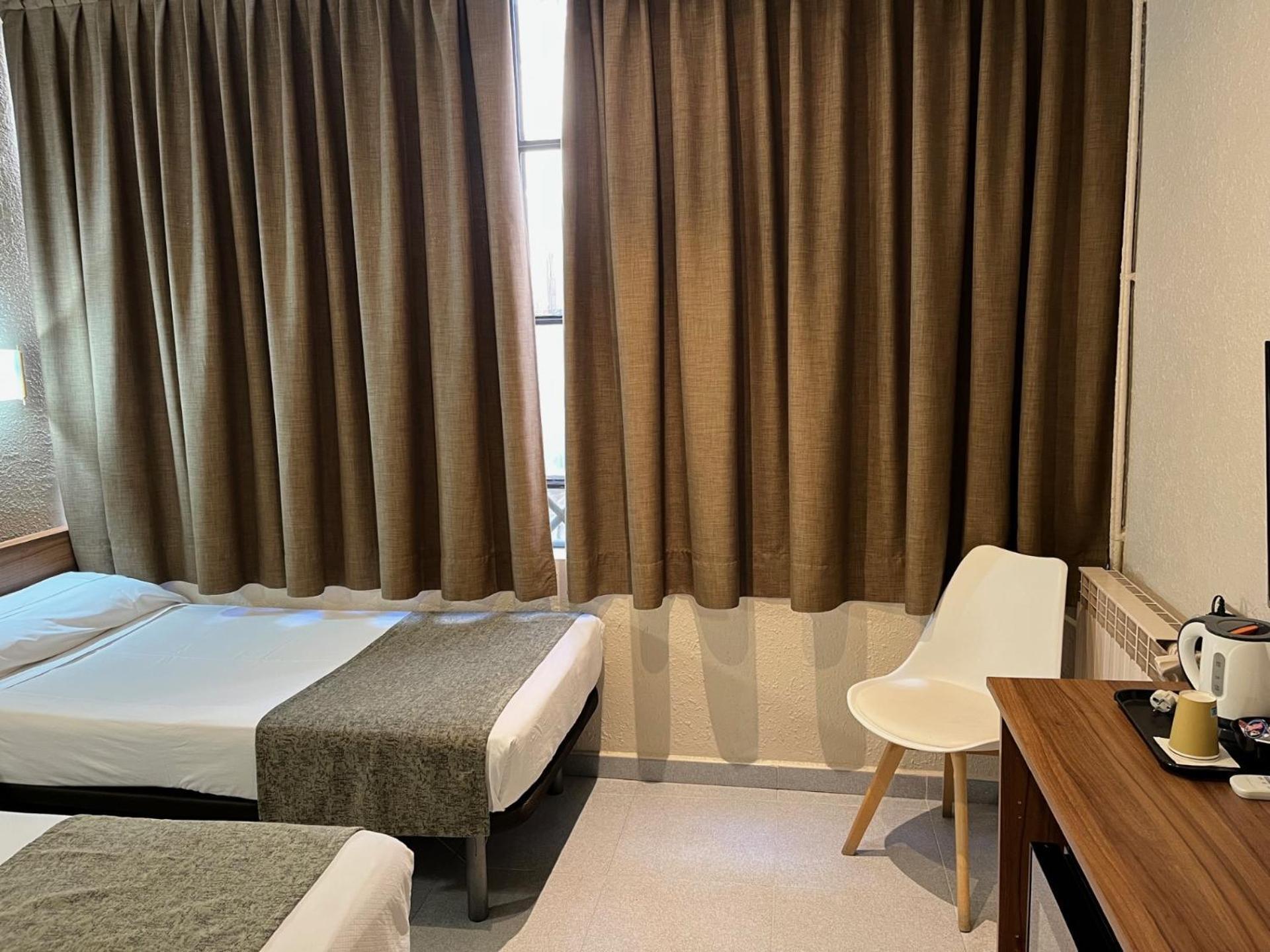 ברצלונה Hotel Aneto מראה חיצוני תמונה