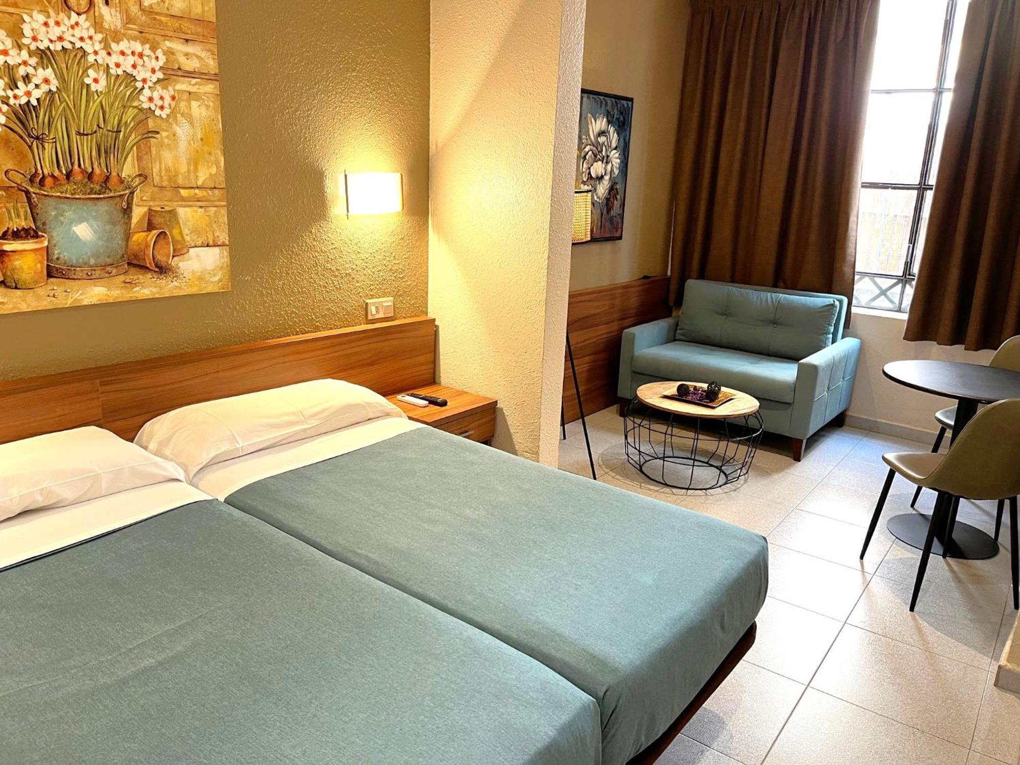 ברצלונה Hotel Aneto מראה חיצוני תמונה