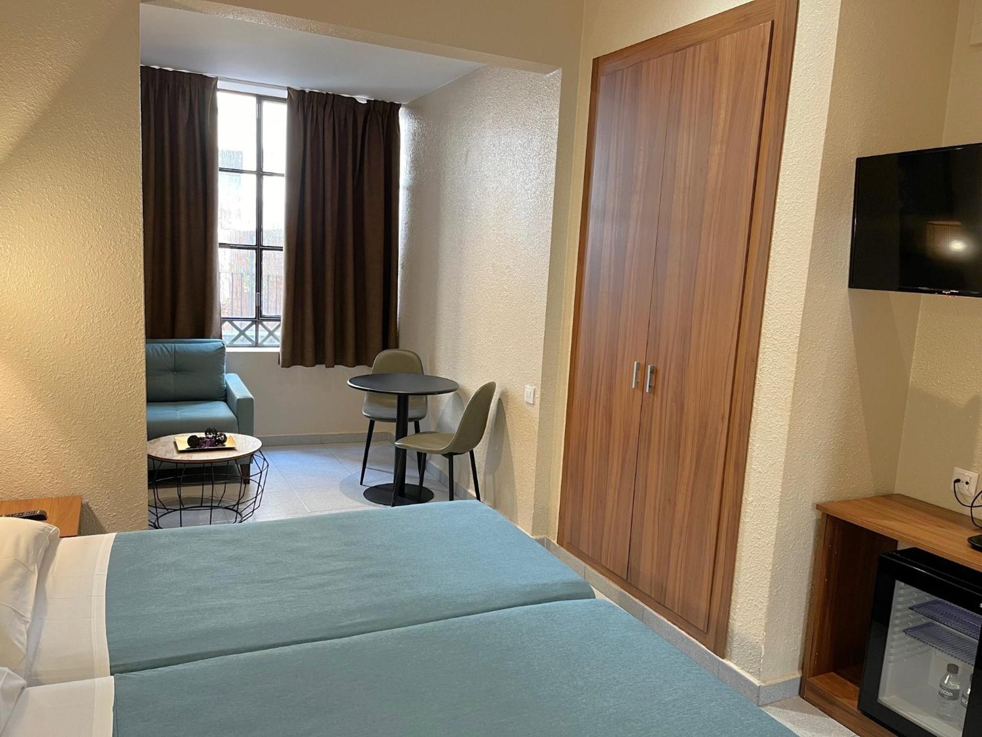 ברצלונה Hotel Aneto מראה חיצוני תמונה