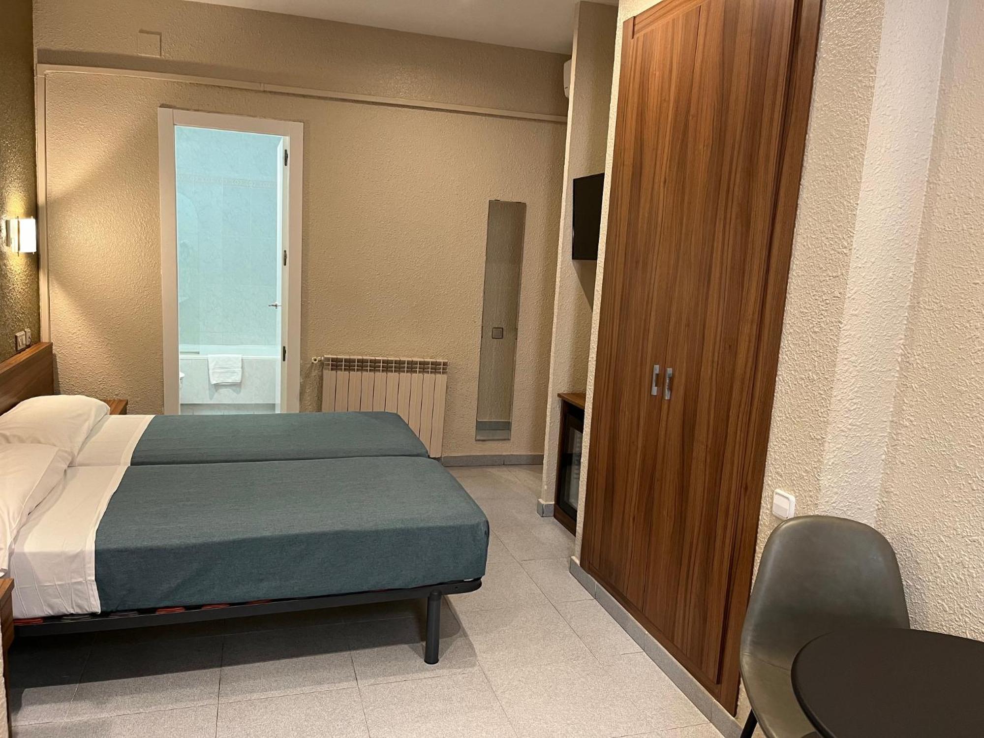 ברצלונה Hotel Aneto מראה חיצוני תמונה