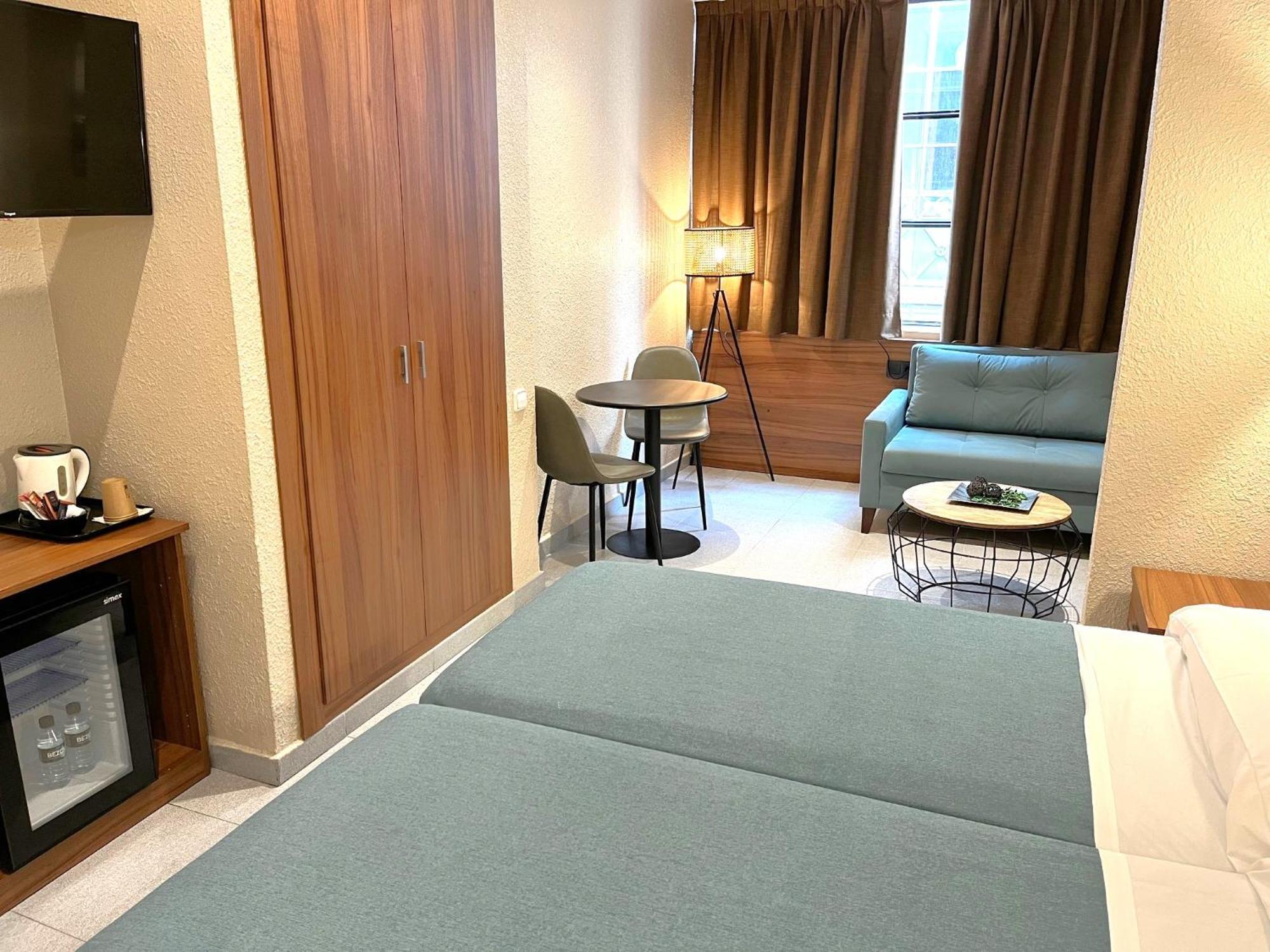 ברצלונה Hotel Aneto מראה חיצוני תמונה