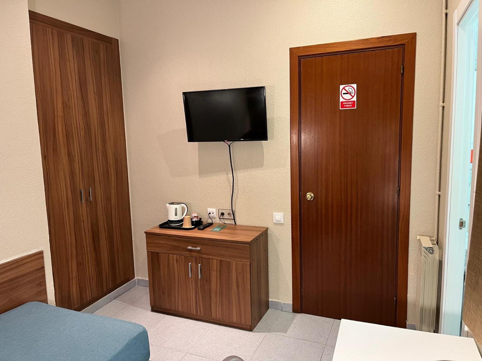 ברצלונה Hotel Aneto מראה חיצוני תמונה
