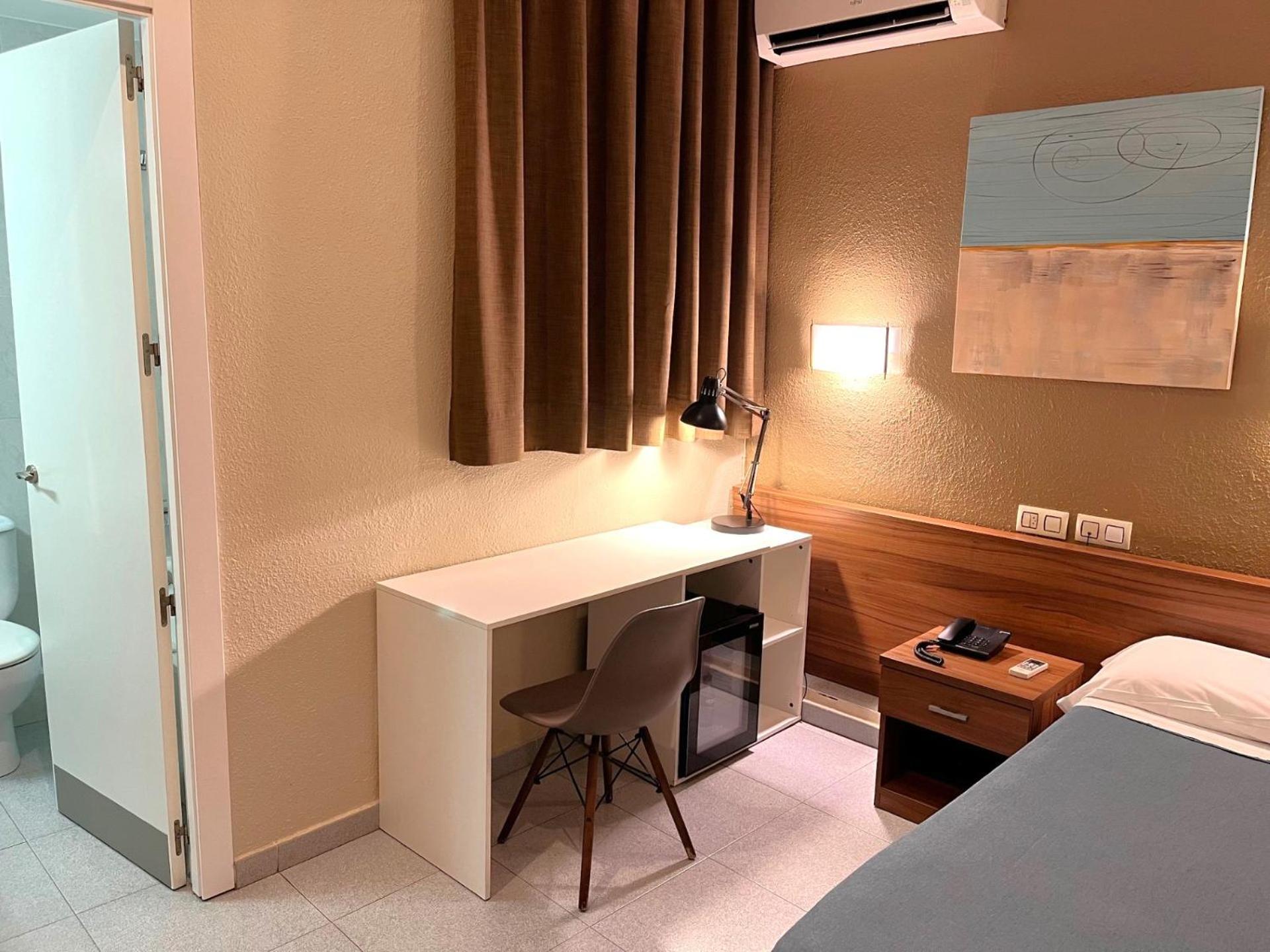 ברצלונה Hotel Aneto מראה חיצוני תמונה