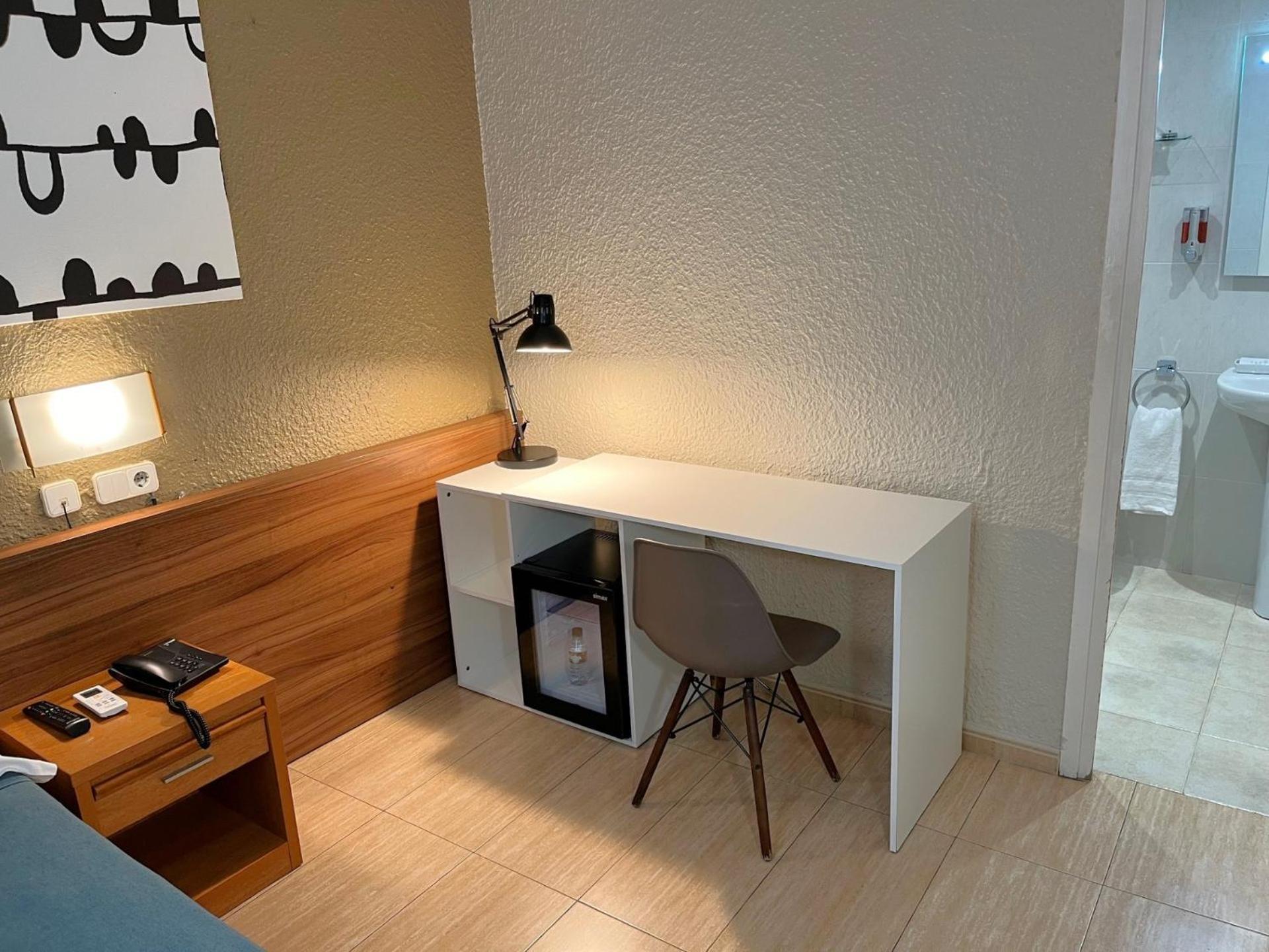 ברצלונה Hotel Aneto מראה חיצוני תמונה