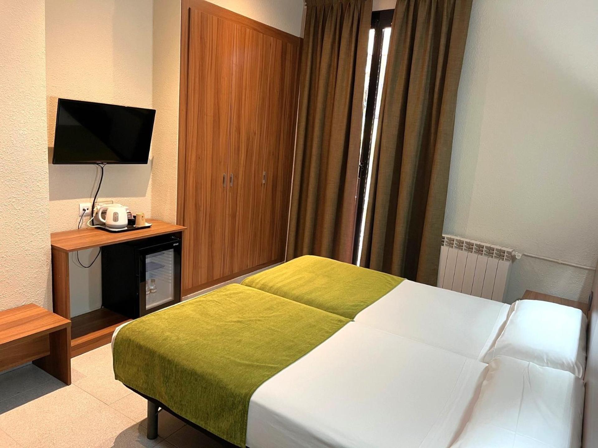 ברצלונה Hotel Aneto מראה חיצוני תמונה