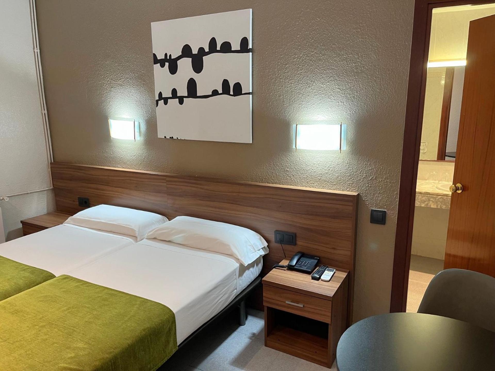 ברצלונה Hotel Aneto מראה חיצוני תמונה
